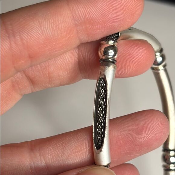 Minimalist Silver Tone Beaded Necklace with Texture 18” - Picture 6 of 8